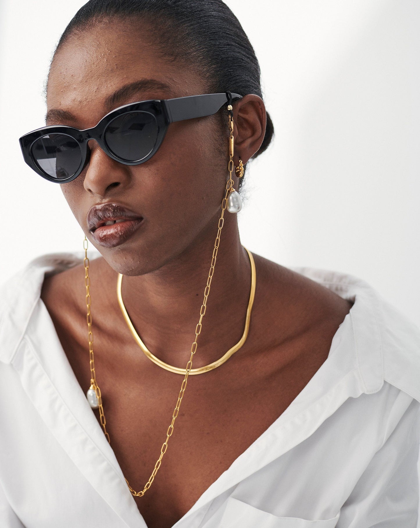 Baroque Pearl Charm Eyewear Chain | 18ct Gold Plated/Pearl