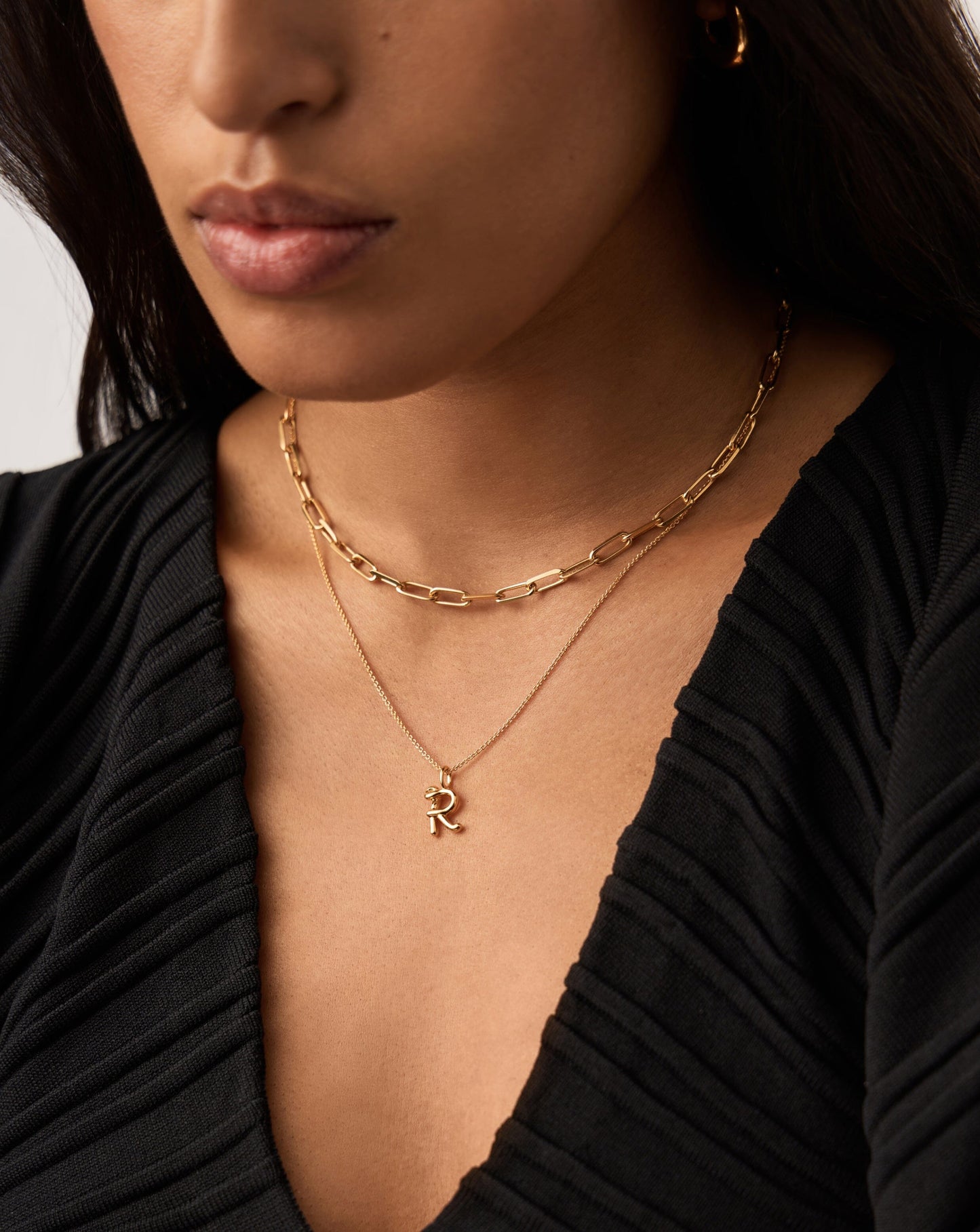 Curly Molten Mini Initial Necklace - R | 18ct Gold Vermeil