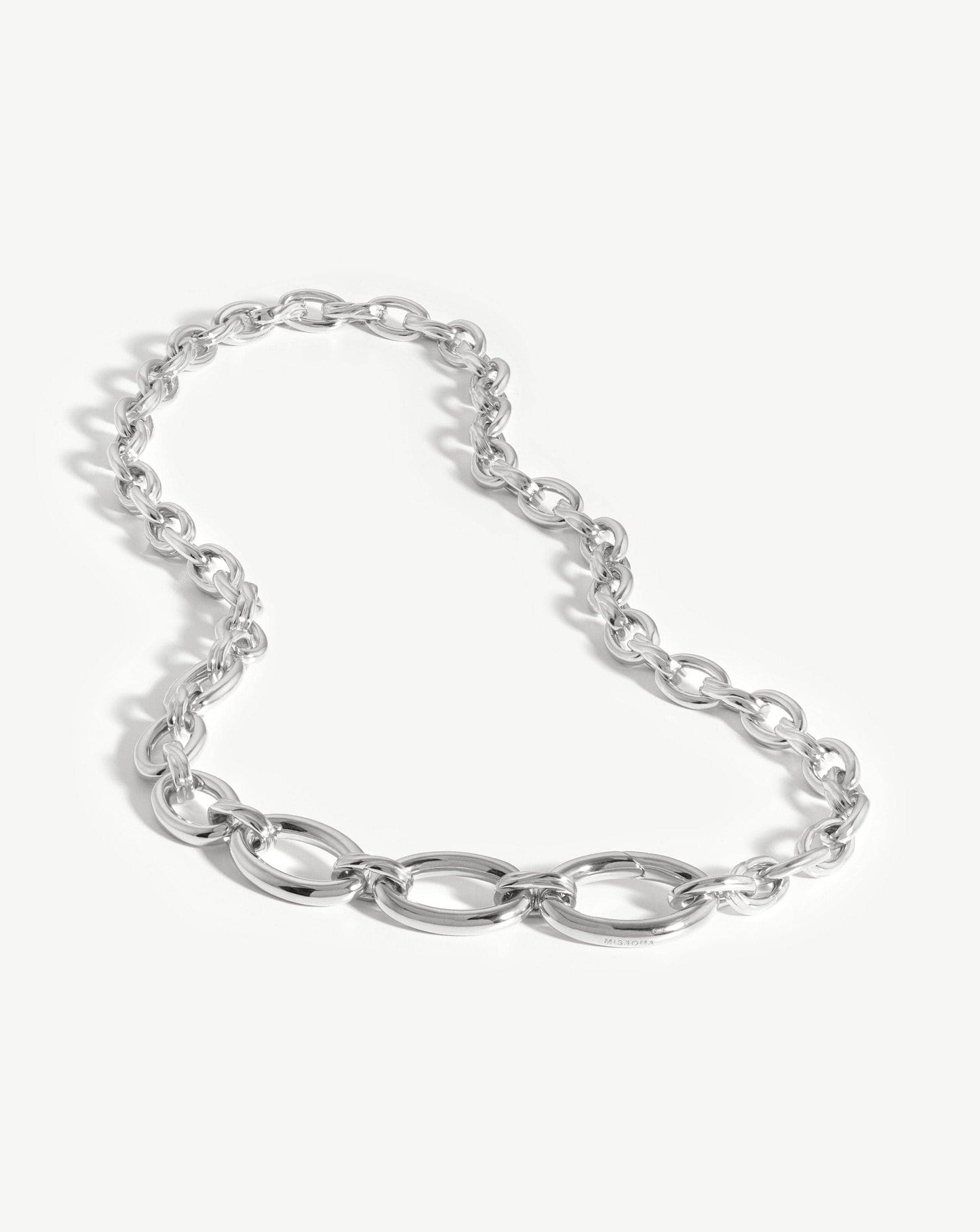Large Graduated Oval Chain Necklace