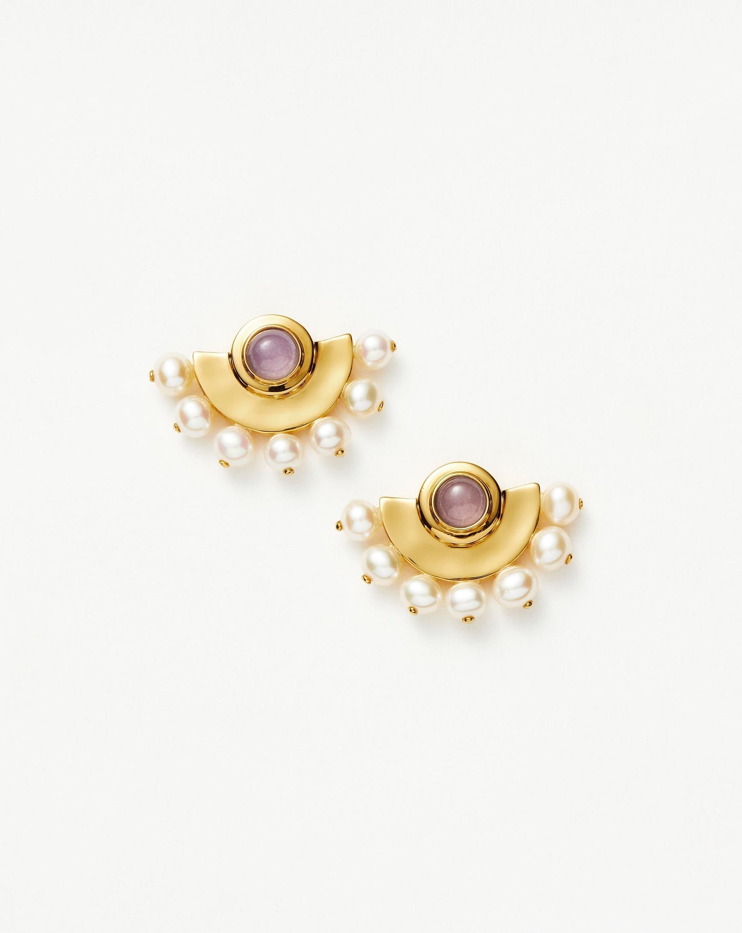 Limited Edition Zenyu Fan Pearl Stud Earrings