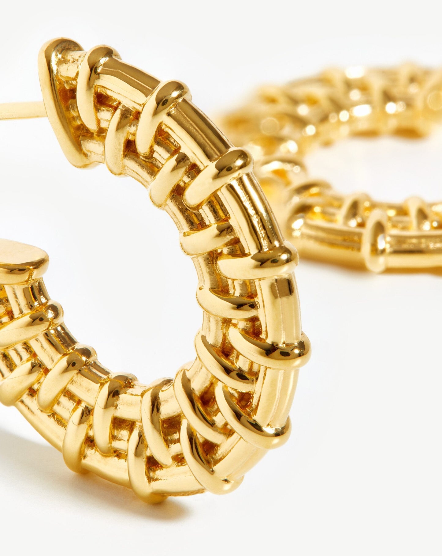 Medium Flat Raffia Hoop Earrings