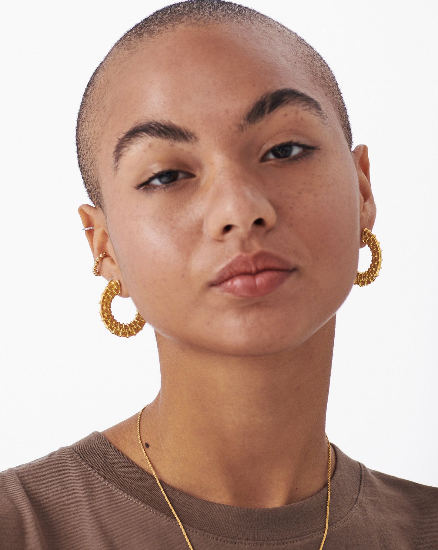 Medium Flat Raffia Hoop Earrings