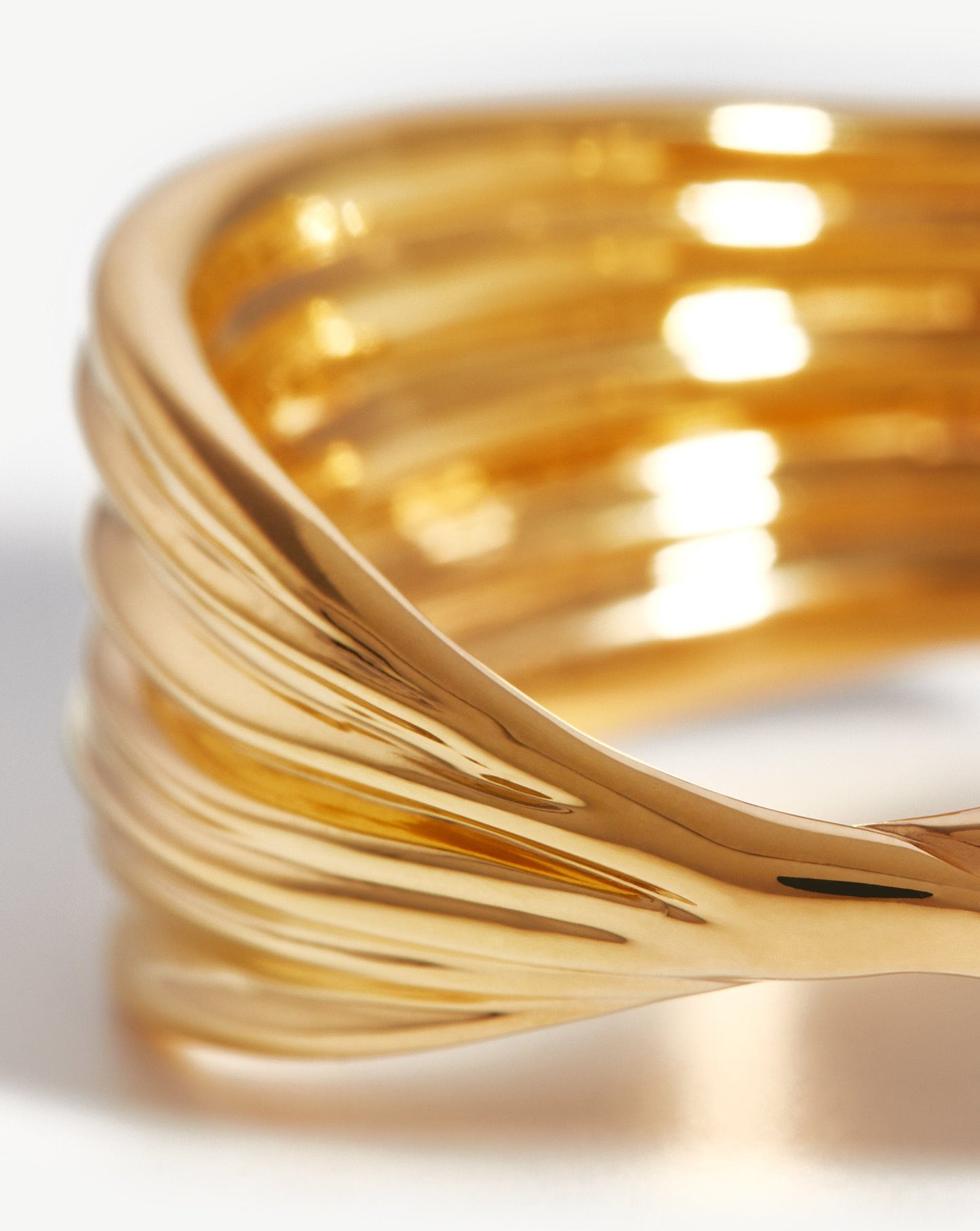 Medium Wave Hoop Earrings