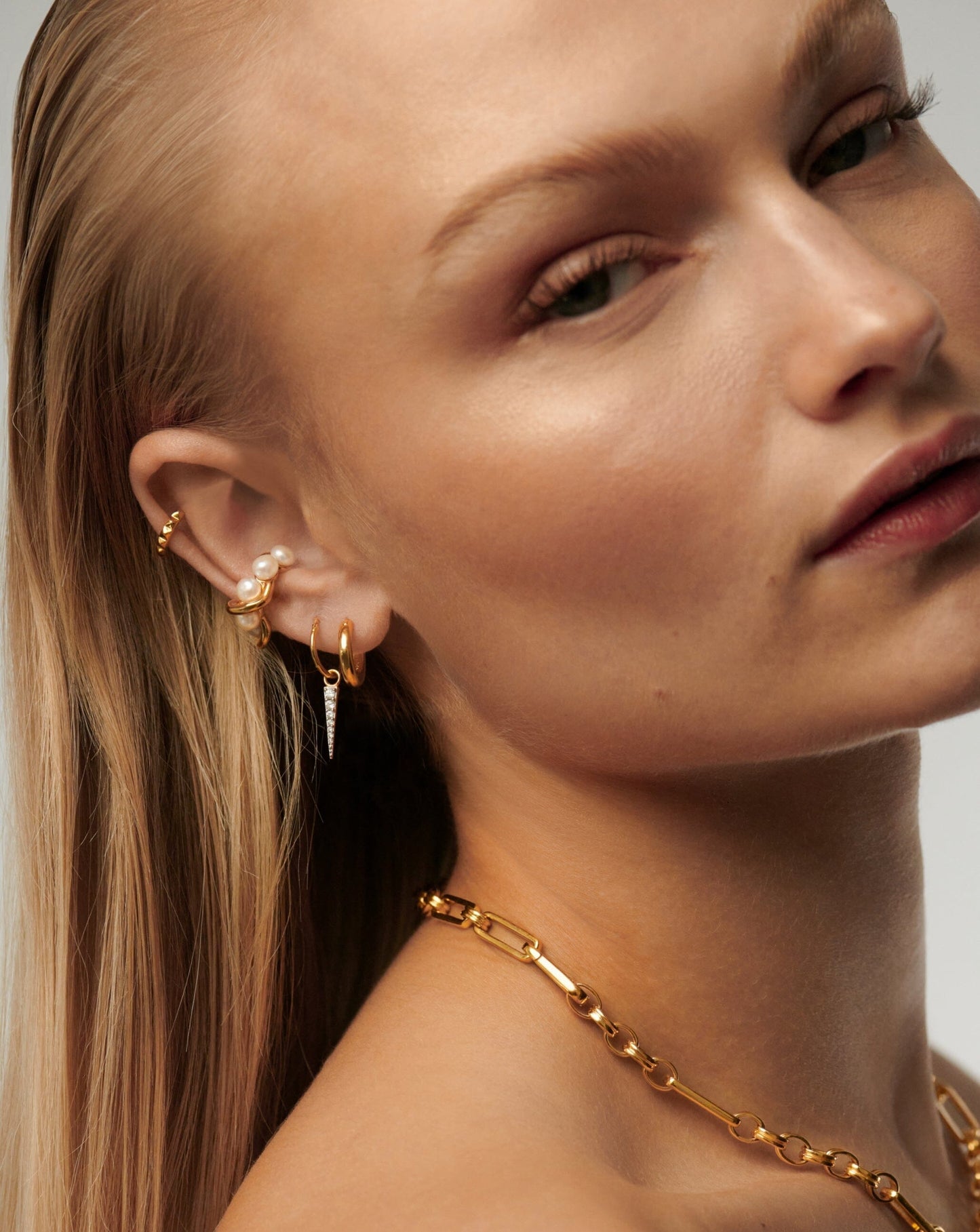 Mini Tunnel Hoop Earrings