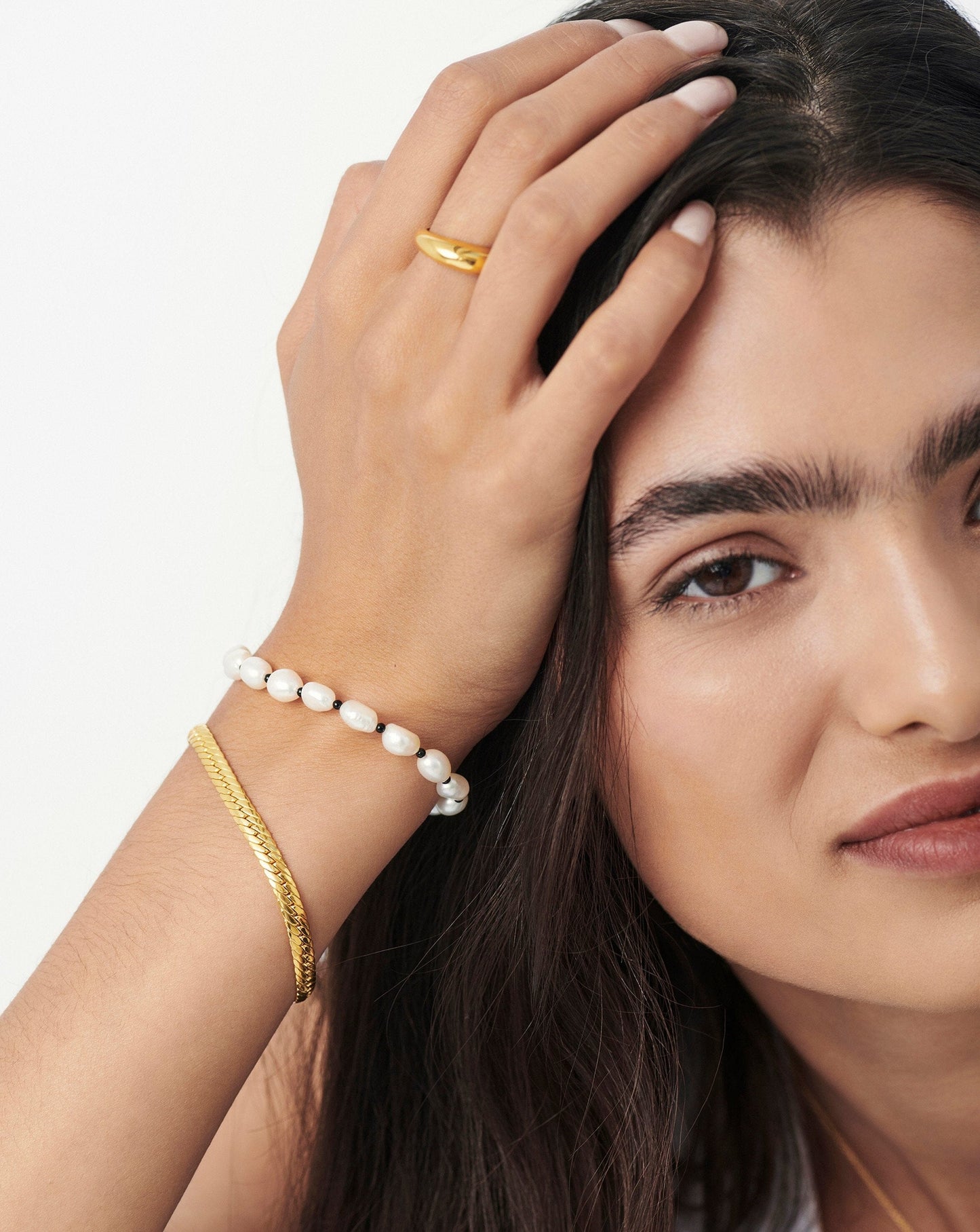 Pearl Beaded Gemstone Bracelet | 18ct Gold Plated/Pearl & Black Onyx