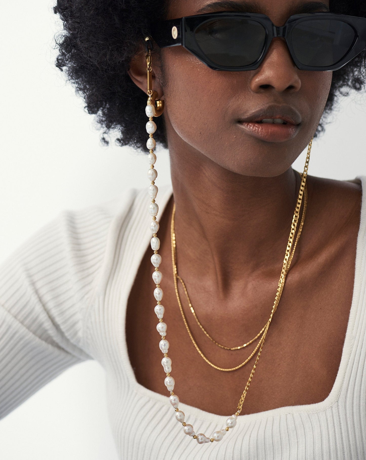 Pearl & Curb Eyewear Chain | 18ct Gold Plated/Pearl