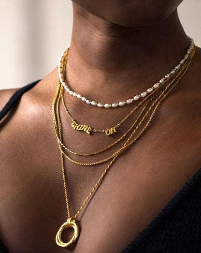 Shine On Pendant Chain Necklace