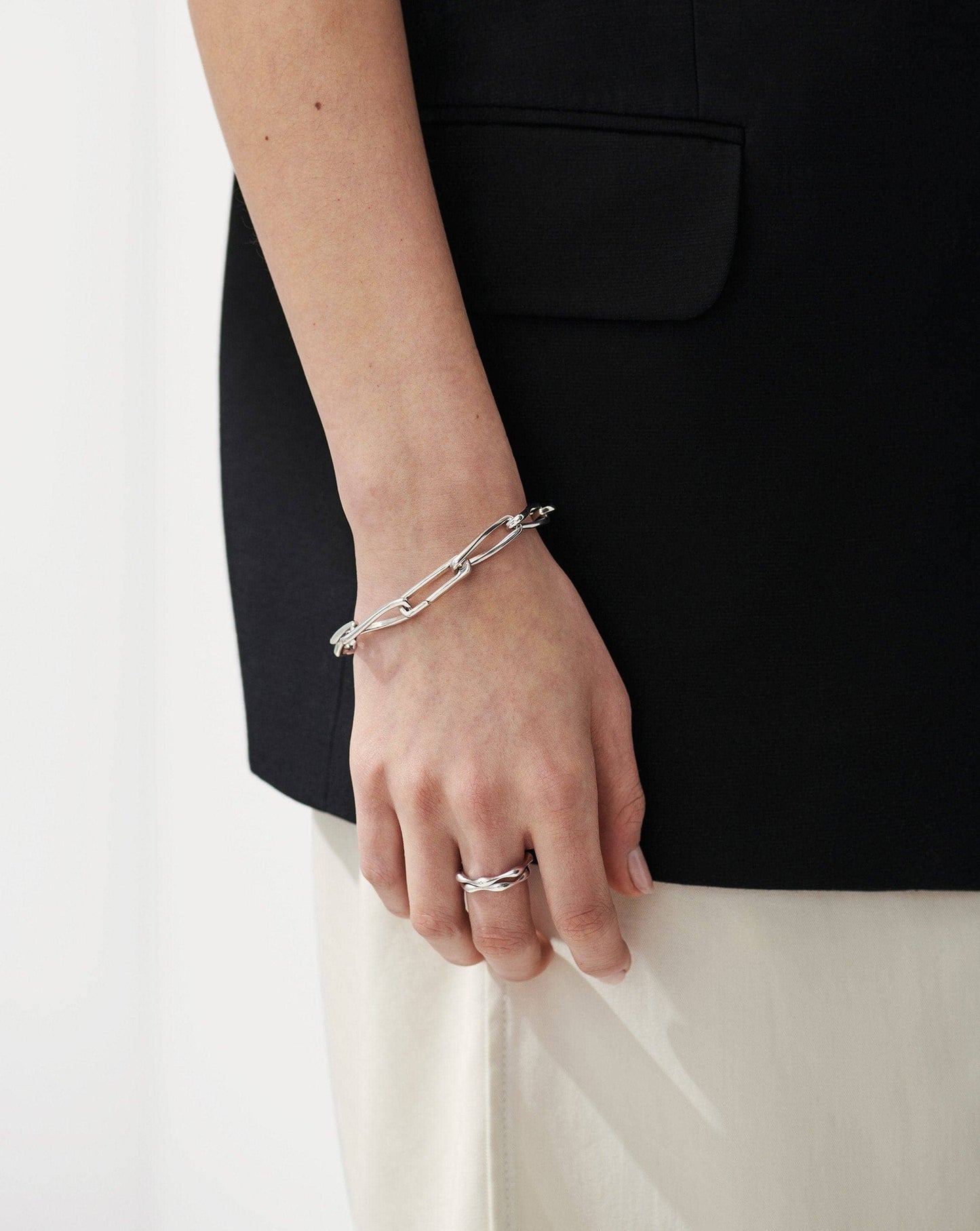 Twisted Link Chain Bracelet
